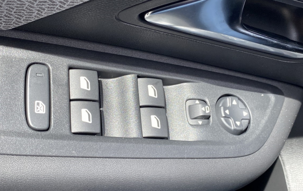citroen-c4-1-5-bluehdi-130ch-s-s-max-automatique - 857034713