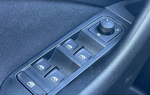 skoda-kamiq-1-0-tsi-evo-2-116ch-selection-dsg7 - 857684713