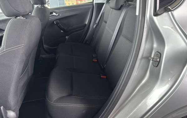 peugeot-208-1-2-puretech-82ch-allure-5p - 860064713