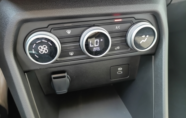 dacia-sandero-1-0-tce-90ch-stepway-expression-auto-24 - 866184713