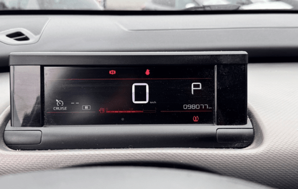 citroen-c4-cactus-puretech-110ch-s-s-feel-eat6-e6-d-temp - 867014713