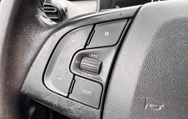 citroen-c4-cactus-puretech-110ch-s-s-feel-eat6-e6-d-temp - 867014713