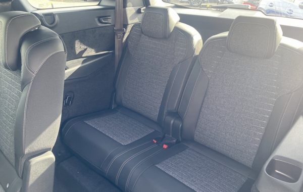 peugeot-5008-hybrid-145ch-allure-e-dcs6 - 875604713
