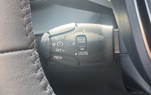peugeot-208-1-2-puretech-100ch-s-s-allure - 881534713