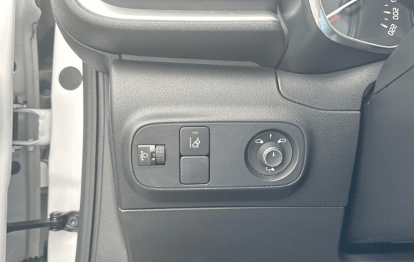 citroen-c3-ste-1-2-puretech-82ch-s-s-feel-nav-e6-d - 883404713