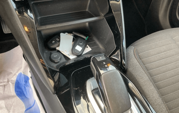 peugeot-2008-e-2008-136ch-active - 884274713