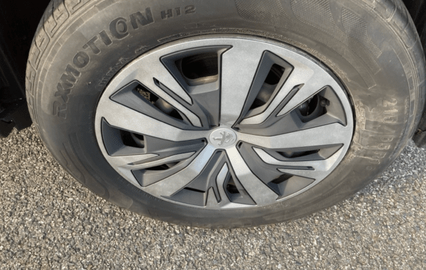 peugeot-2008-e-2008-136ch-active - 884274713