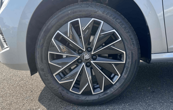 skoda-kamiq-1-0-tsi-evo-2-116ch-selection-dsg7 - 884774713