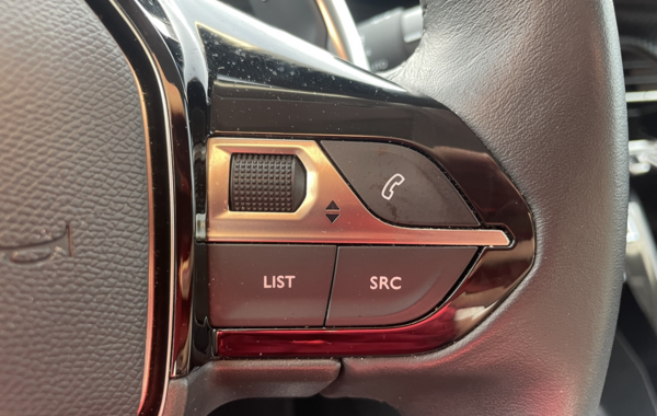 peugeot-2008-1-2-puretech-130ch-s-s-allure-pack-eat8 - 886364713