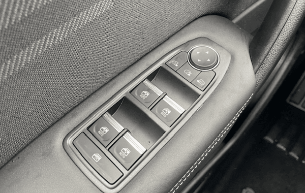 renault-captur-ii-1-8-e-tech-full-hybrid-160ch-esprit-alpine-25 - 897944713