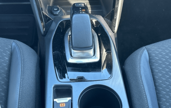 peugeot-2008-e-2008-136ch-allure - 909304713