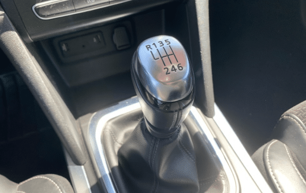 renault-megane-iv-estate-1-3-tce-160ch-fap-intens - 909694713