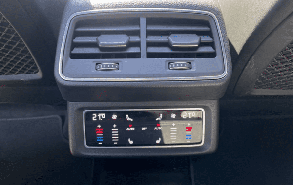 audi-e-tron-sportback-50-313ch-avus-extended-e-quattro - 913364713