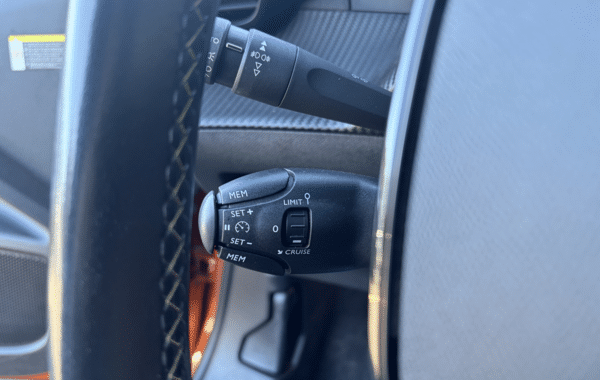 peugeot-2008-1-2-puretech-130ch-s-s-gt-line-124g - 918164713