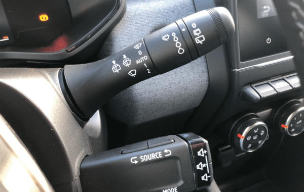 renault-clio-v-1-5-dci-100ch-evolution-25 - 931354713