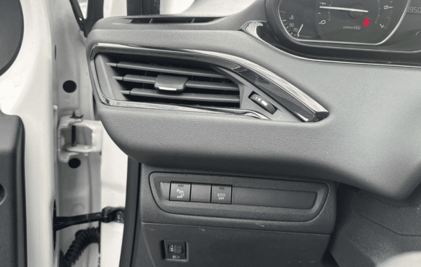peugeot-208-affaire-1-2-82ch-s-s-premium-pack-euro6c - 937734713