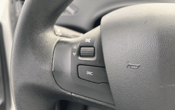 peugeot-208-affaire-1-2-82ch-s-s-premium-pack-euro6c - 937734713