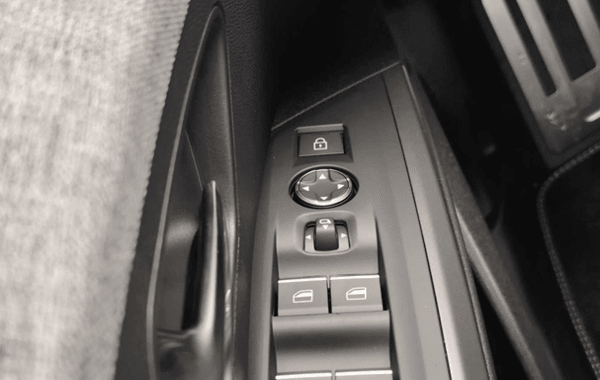 peugeot-3008-1-2-hybrid-145ch-gt-e-dcs6 - 939854713