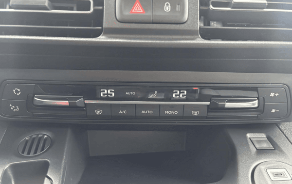 citroen-berlingo-taille-m-1-5-bluehdi-130ch-s-s-max-eat8-5-places - 941814713