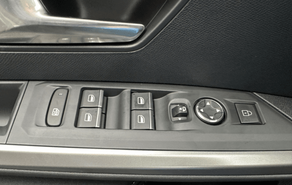 peugeot-5008-hybrid-145ch-gt-e-dcs6 - 943634713
