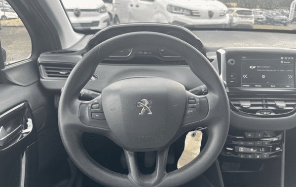 peugeot-208-affaire-1-2-puretech-82ch-s-s-premium-pack-euro6c - 945344713
