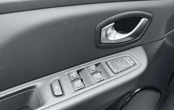 renault-clio-iv-1-2-tce-120ch-energy-intens-edc-5p - 946844713