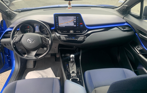 toyota-c-hr-122h-graphic-2wd-e-cvt - 947914713