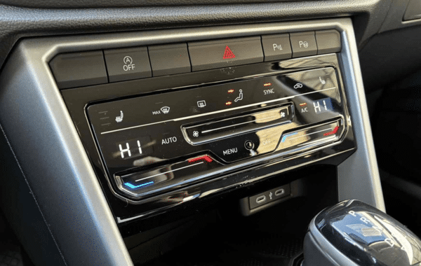 volkswagen-t-roc-1-5-tsi-evo2-150ch-life-plus-dsg7 - 949084713