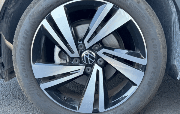 volkswagen-t-roc-1-5-tsi-evo2-150ch-r-line-dsg7 - 950374713