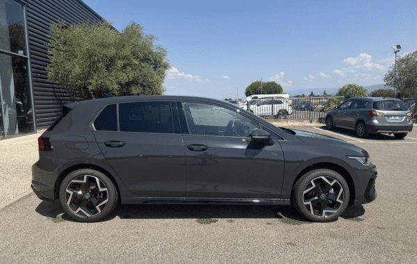volkswagen-golf-viii-1-5-etsi-evo2-150ch-r-line-dsg7 - 951114713