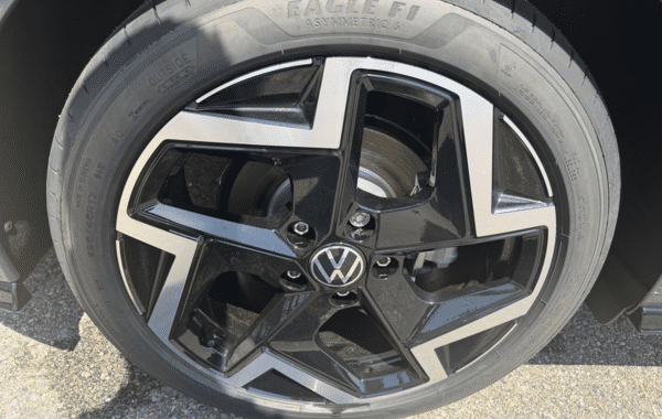 volkswagen-golf-viii-1-5-etsi-evo2-150ch-r-line-dsg7 - 951114713