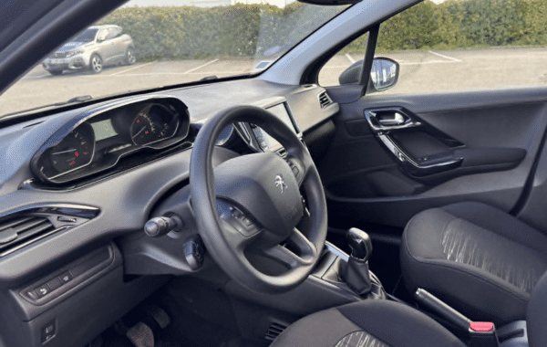 peugeot-208-affaire-1-2-puretech-82ch-s-s-premium-euro6c - 953844713