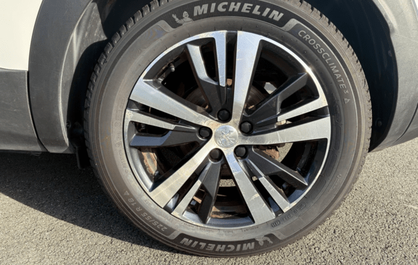 peugeot-3008-1-2-puretech-130ch-gt-line-s-s - 954794713