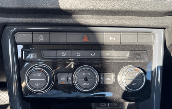 volkswagen-t-roc-1-5-tsi-evo-150ch-carat-dsg7-euro6d-t-117g - 957774713