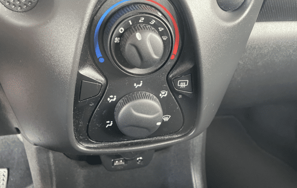 peugeot-108-vti-72-like-s-s-4cv-5p - 959814713