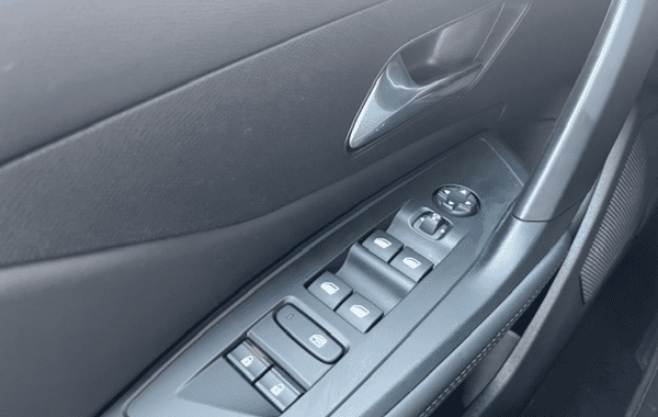 peugeot-308-1-5-bluehdi-130ch-s-s-allure-eat8 - 961074713