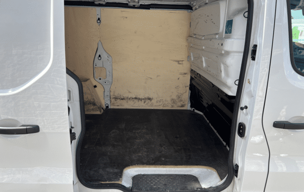 renault-trafic-iii-fg-l1h1-2t8-2-0-blue-dci-150ch-advance-24 - 964764713