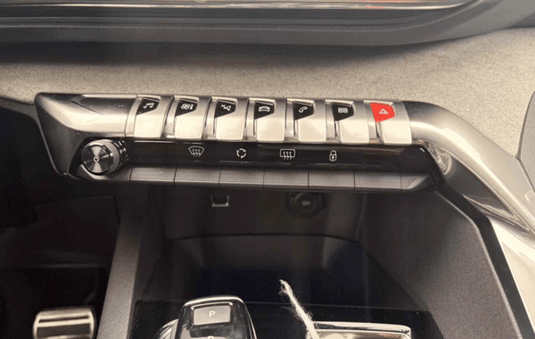 peugeot-3008-1-2-puretech-130ch-s-s-gt-eat8 - 966914713