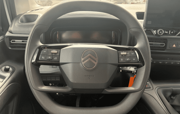 citroen-berlingo-m-1-5-bluehdi-100ch-s-s-plus-5-places-n1 - 966984713