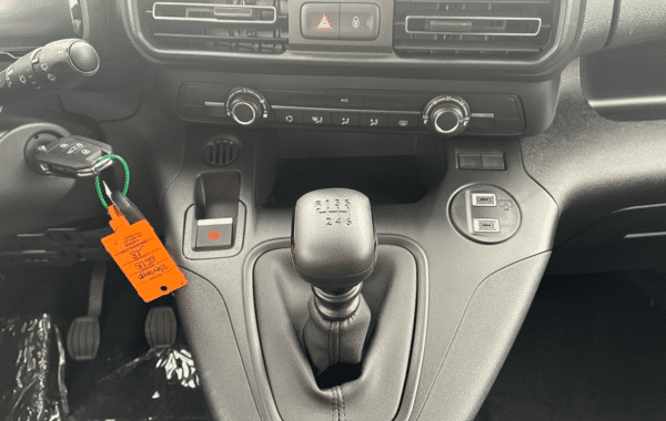 citroen-berlingo-m-1-5-bluehdi-100ch-s-s-plus-5-places-n1 - 967164713