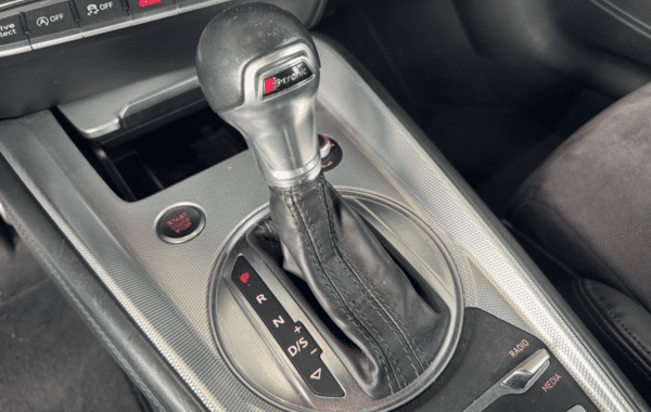 audi-tt-roadster-40-tfsi-197ch-s-tronic-7 - 968054713
