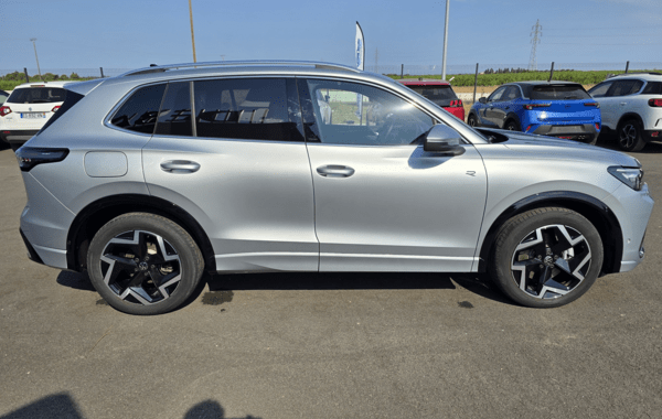 volkswagen-tiguan-2-0-tdi-150ch-r-line-dsg7 - 968564713
