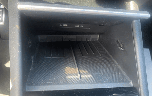 volkswagen-tiguan-2-0-tdi-150ch-r-line-dsg7 - 968584713