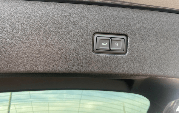 audi-rs-q8-4-0-v8-bitfsi-600ch-mhev-quattro-tiptronic-8 - 969984713