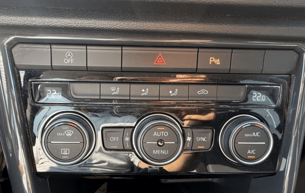 volkswagen-t-roc-2-0-tdi-150ch-carat-dsg7-145g - 970404713