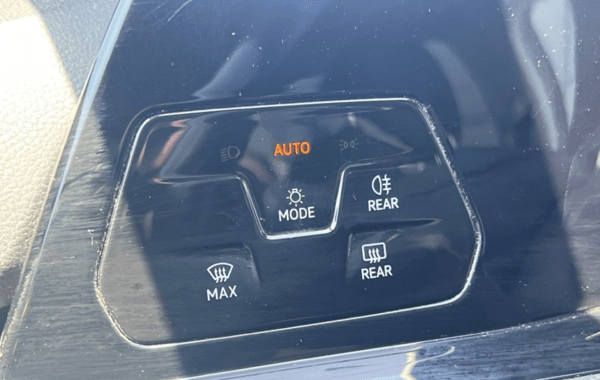volkswagen-golf-viii-2-0-tdi-scr-115ch-active - 970614713