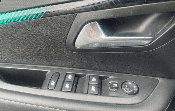 peugeot-208-1-2-puretech-75ch-allure - 970694713