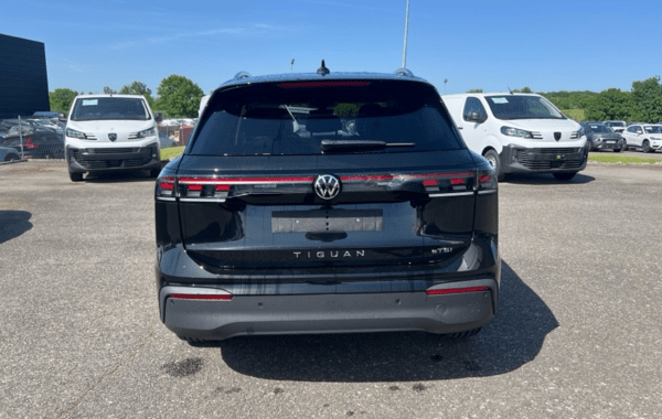 volkswagen-tiguan-1-5-etsi-150ch-life-plus-dsg7 - 971584713