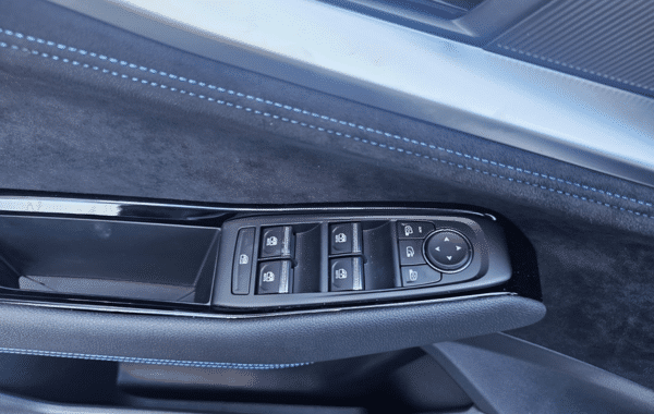 renault-austral-1-2-e-tech-full-hybrid-200ch-esprit-alpine-26 - 972684713