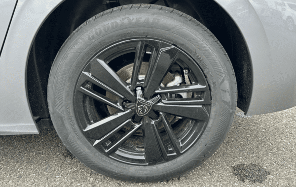 peugeot-308-1-5-bluehdi-130ch-s-s-style-eat8 - 973124713